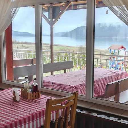 汽车旅馆 Motel Sarnitsa 2*